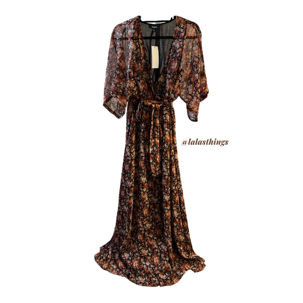 Vici Flowy Printed Floral Maxi Dress